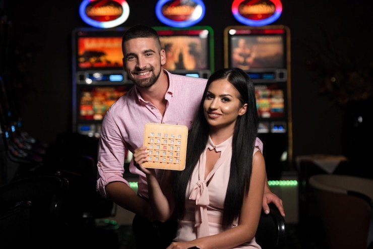 Exclusive casino slot machine with dynamic visuals for high roller players